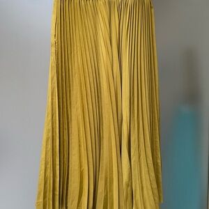 Zara Mustard Pleated Midi Skirt